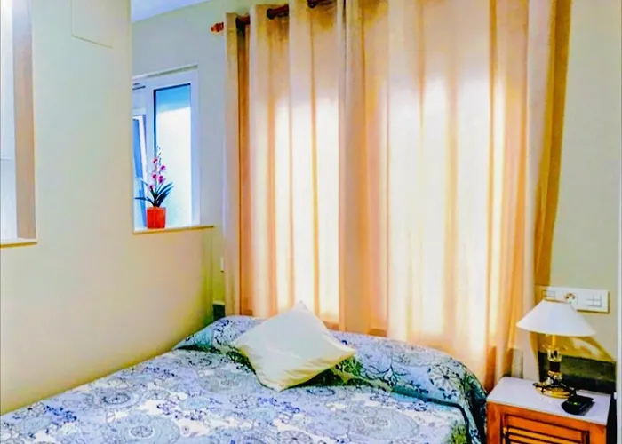 Albor Ii 3* גיחון